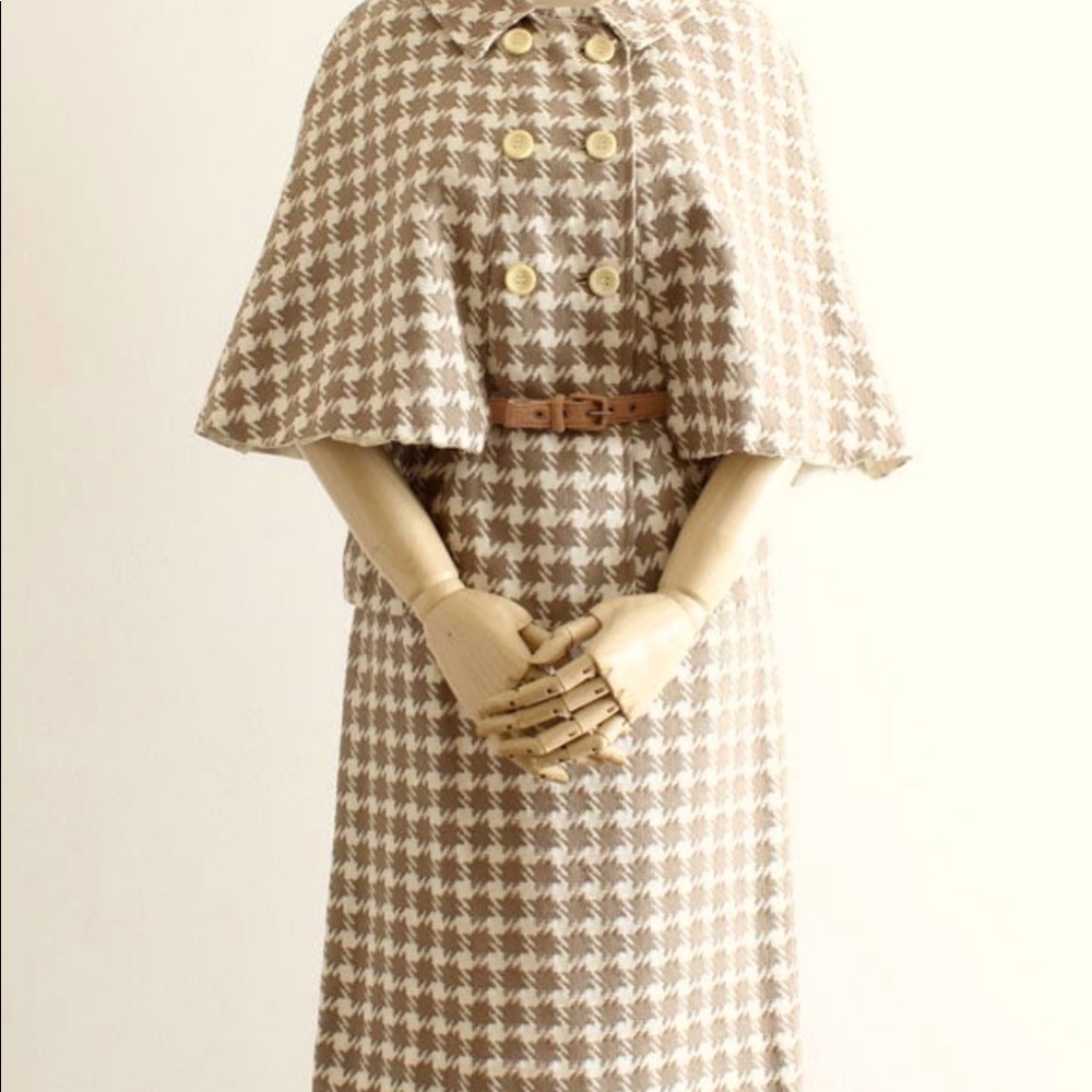 1960’s Houndstooth Cape/Jacket Skirt Suit Set